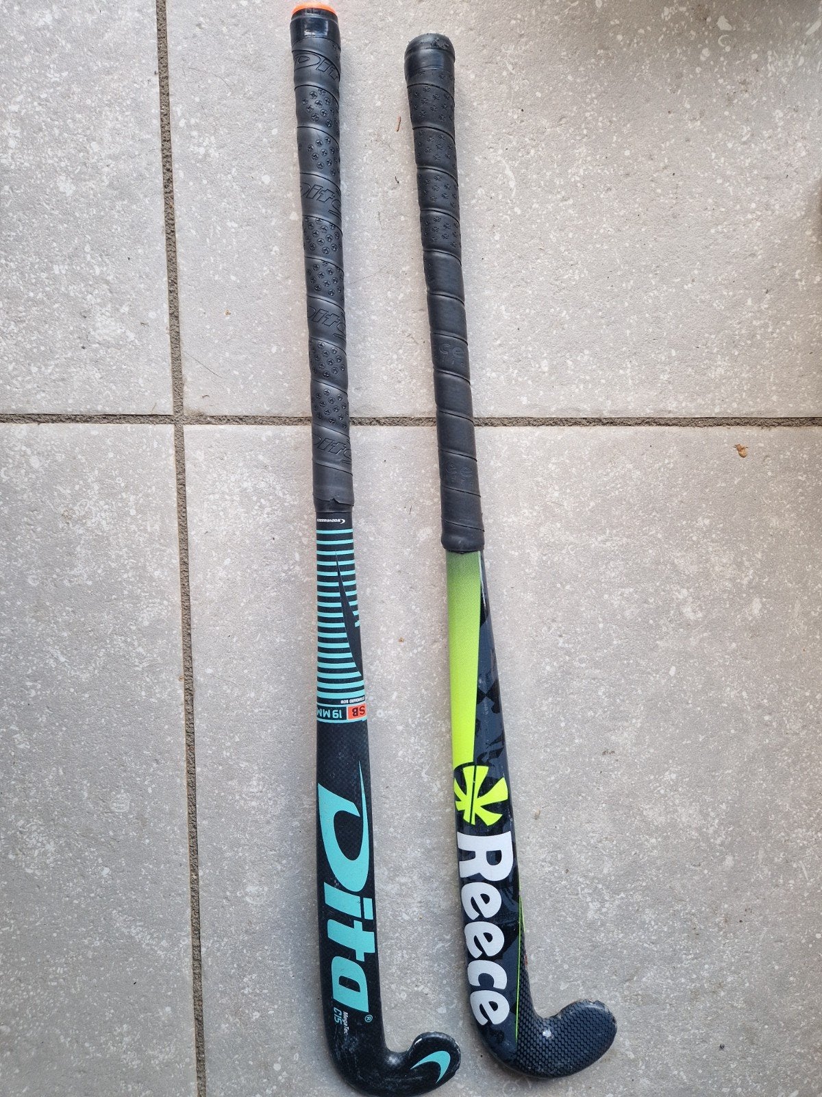 Dita en Reece hockeysticks - Gebruikt, Ophalen, Gebruikt