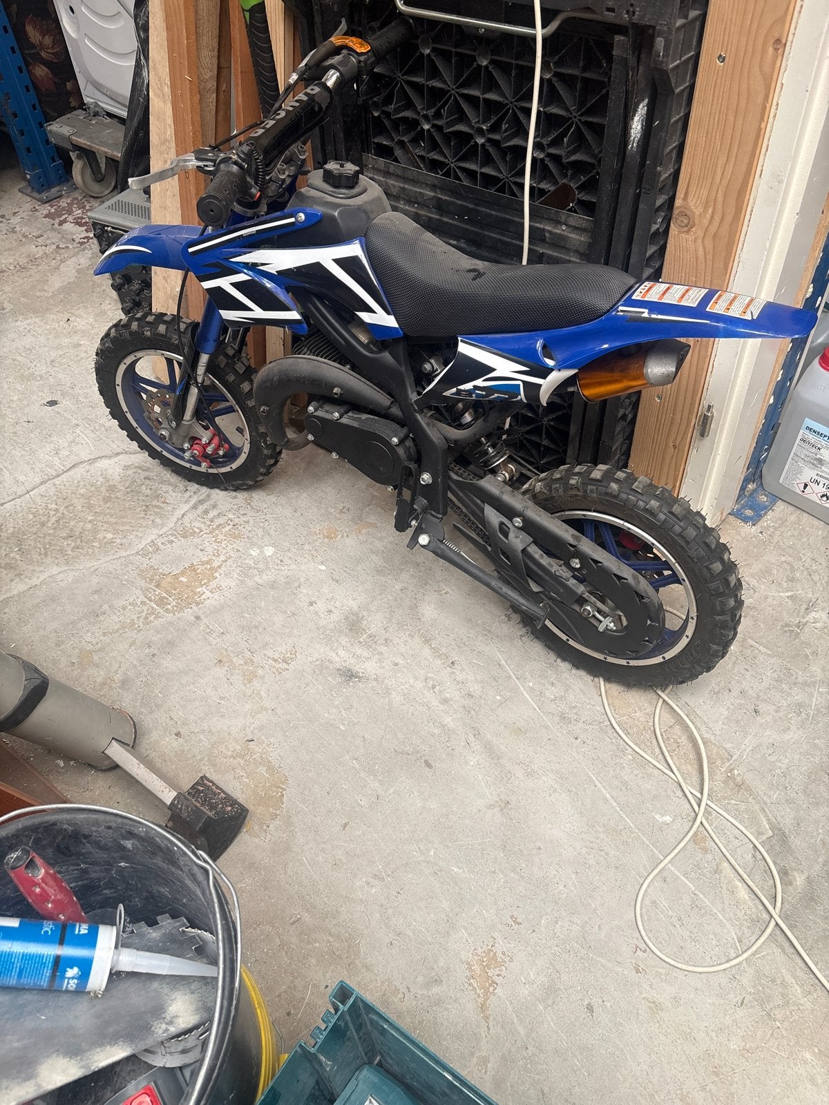 Blauwe Dirtbike - Zo goed als nieuw, Fietsen en Brommers, Minibikes, Midibikes en Pitbikes, G, Zo goed als nieuw, Y, Schijfrem