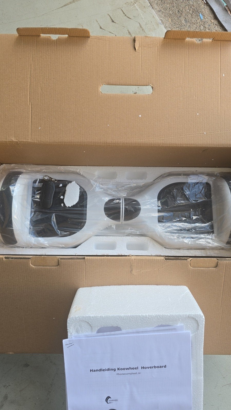 Hoverboard, zwart/wit, Fietsen en Brommers, Steps, Ophalen of Verzenden, Nieuw, Overige typen, Koowheel