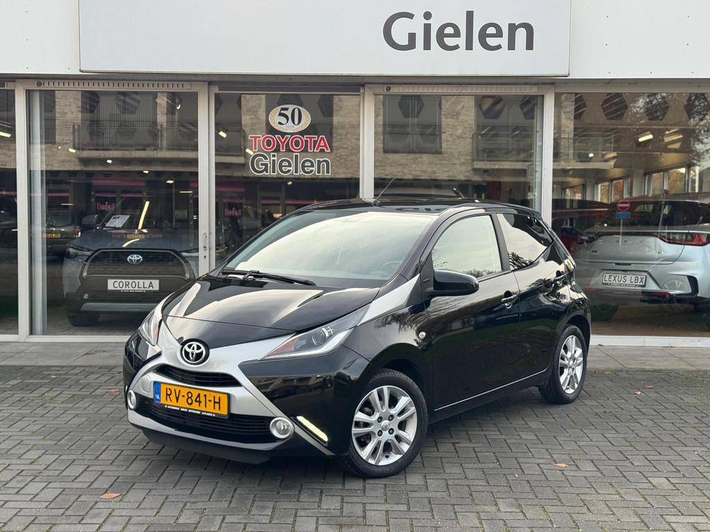 Toyota Aygo 1.0 VVT-i X-Joy | Eerste eigenaar, Lichtmetalen, Auto's, Voorwielaandrijving, 12 maanden, Stof, Gebruikt