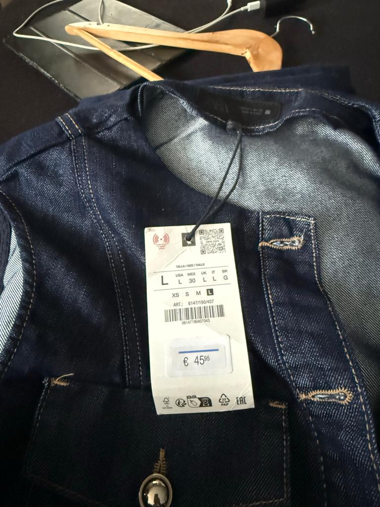 Zara Denim Vest met Riem - Maat L, Kleding | Dames, Broeken en Pantalons, Kort, Blauw, Maat 42/44 (L), Nieuw