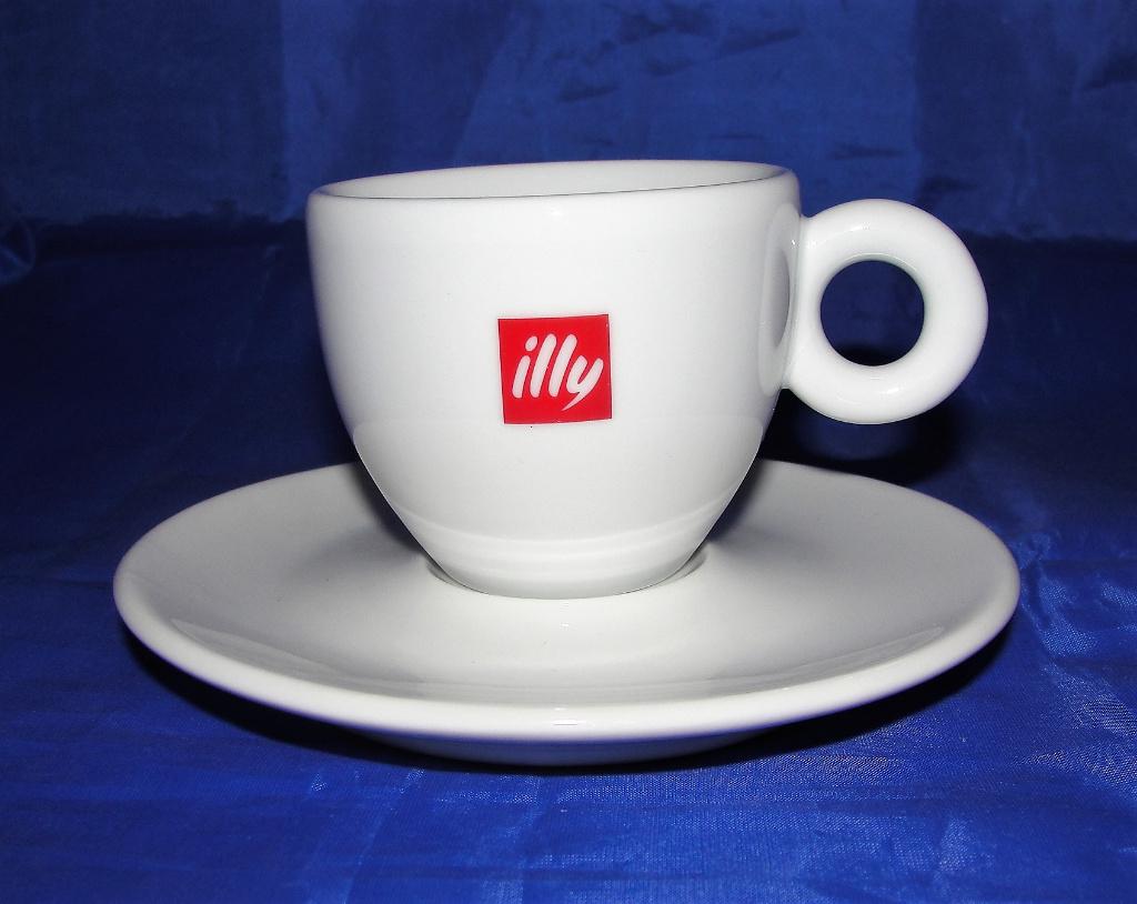 Illy Dubbele Espresso Kop en Schotel IPA- Matteo Thun Design, Huis en Inrichting, Keuken | Servies, Ophalen of Verzenden, Zo goed als nieuw