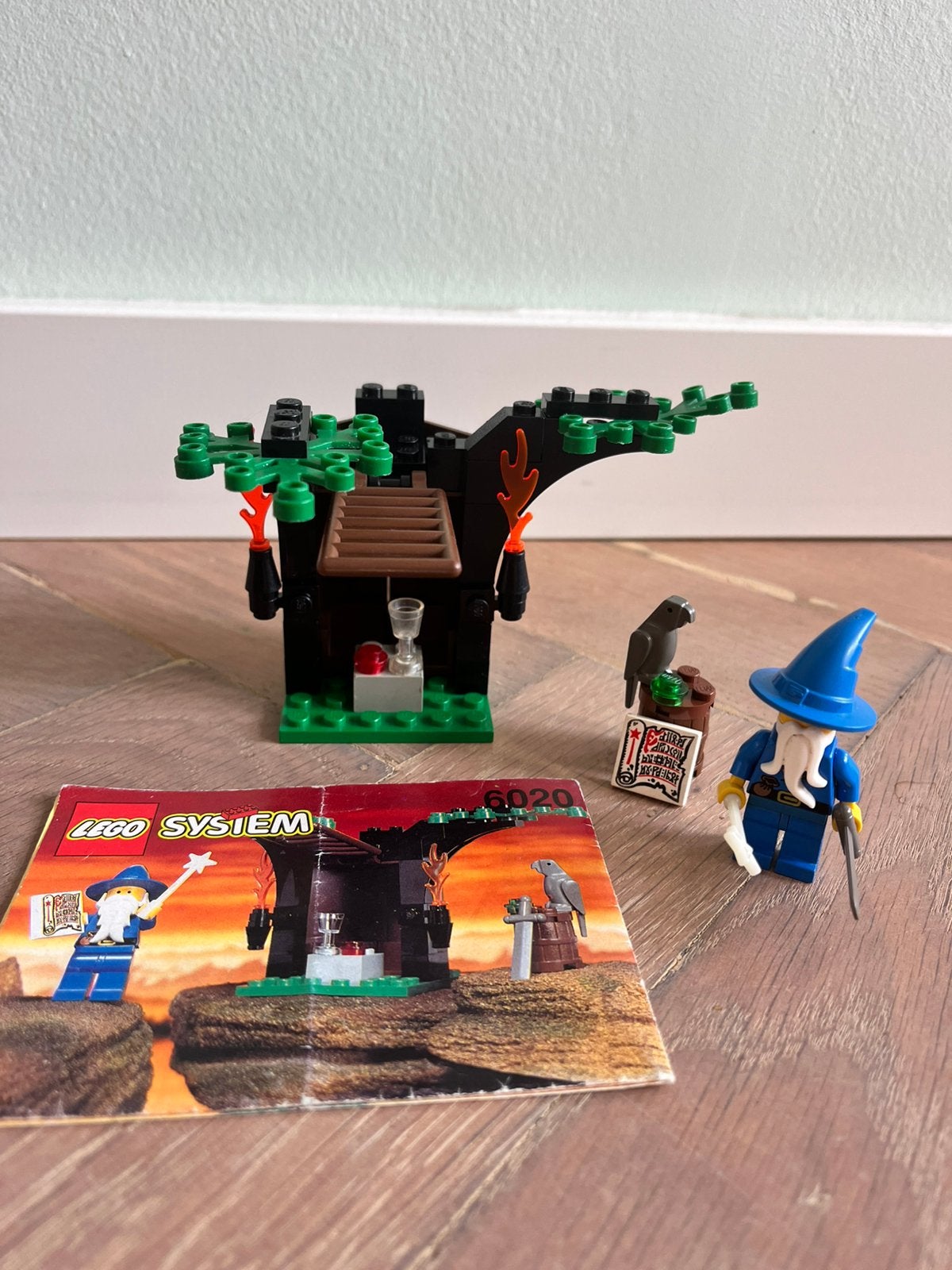 Lego system castle 6020 magic shop tovenaar, Lego, Ophalen of Verzenden, Zo goed als nieuw, Complete set