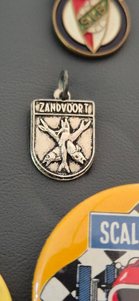 Bedeltje wapen van Zandvoort, Ophalen of Verzenden, Sport