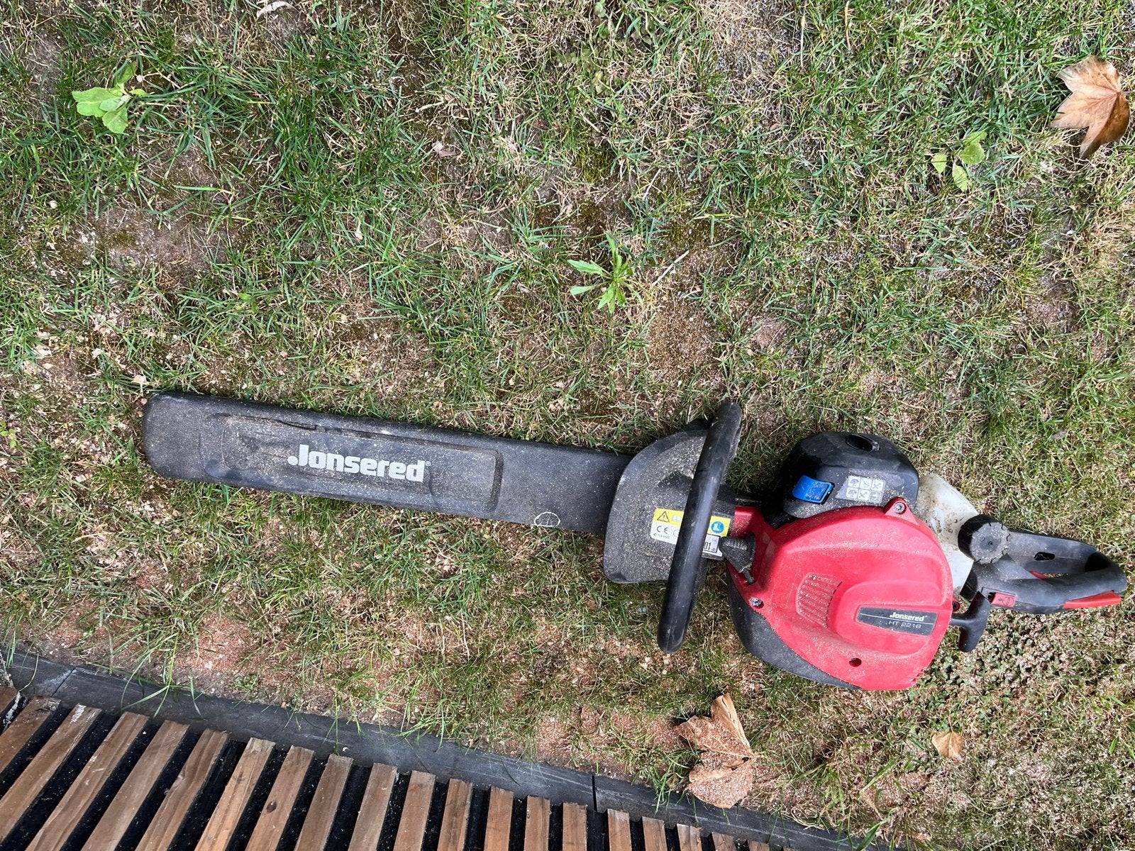 Jonsered HT 2218 heggenschaar - Defect, Tuin en Terras, Heggenscharen, Gebruikt, Benzine, Ophalen