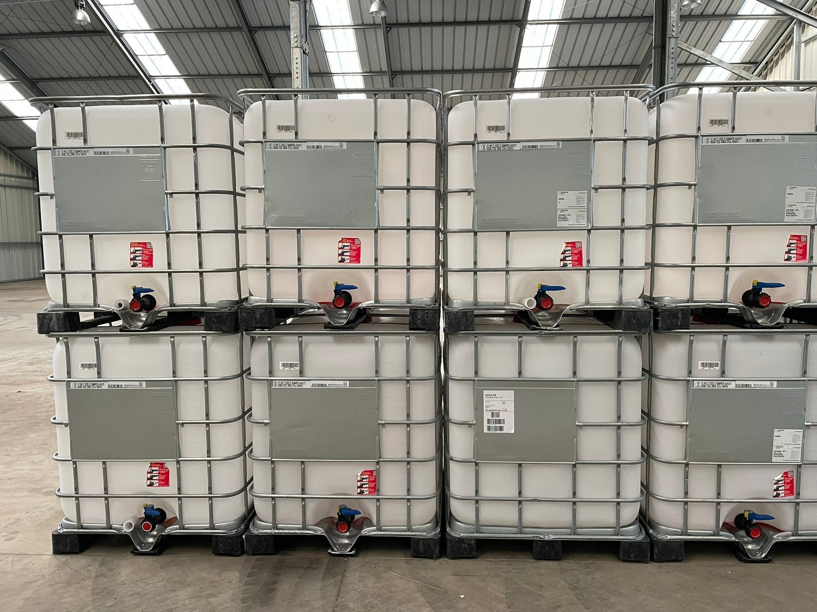 1000 ltr Schone Ibc uit voeding stalen onderstel pallet, Ophalen, Kunststof, Met kraantje, 150 liter of meer