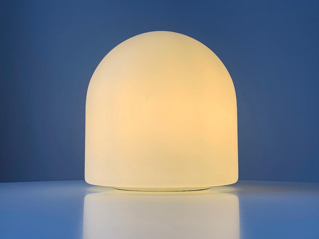 Vintage design lamp A252 Artimeta Aldo van den Nieuwelaar, Huis en Inrichting, Lampen | Tafellampen, Ophalen, Gebruikt, Minimalism / minimalisme / Dutch Design / seventies / modern