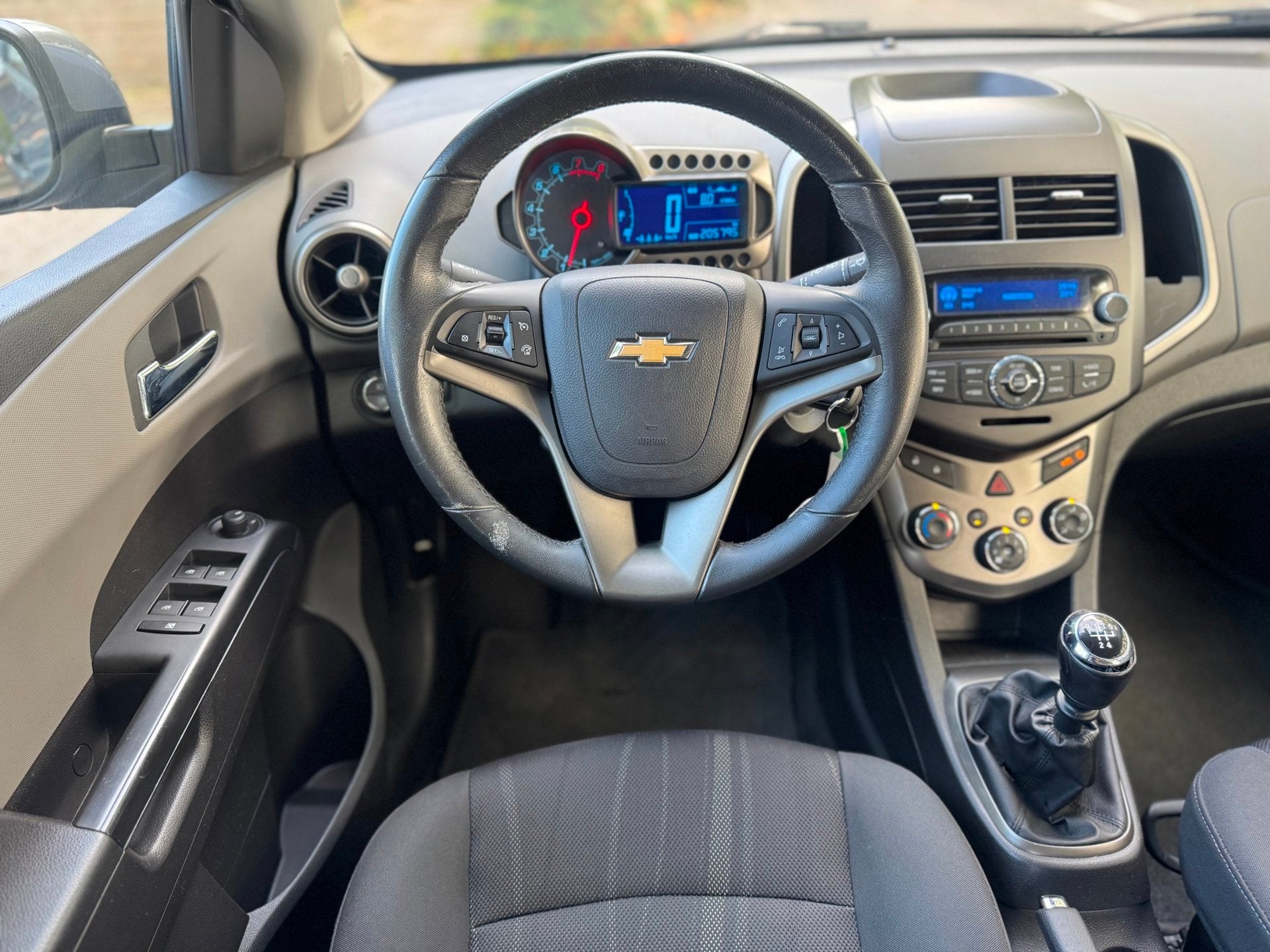 Chevrolet Aveo 1.4 LTZ Cruise Airco 5drs NWE APK Zuinig en B, Auto's, Voorwielaandrijving, Euro 5, 101 pk, Gebruikt