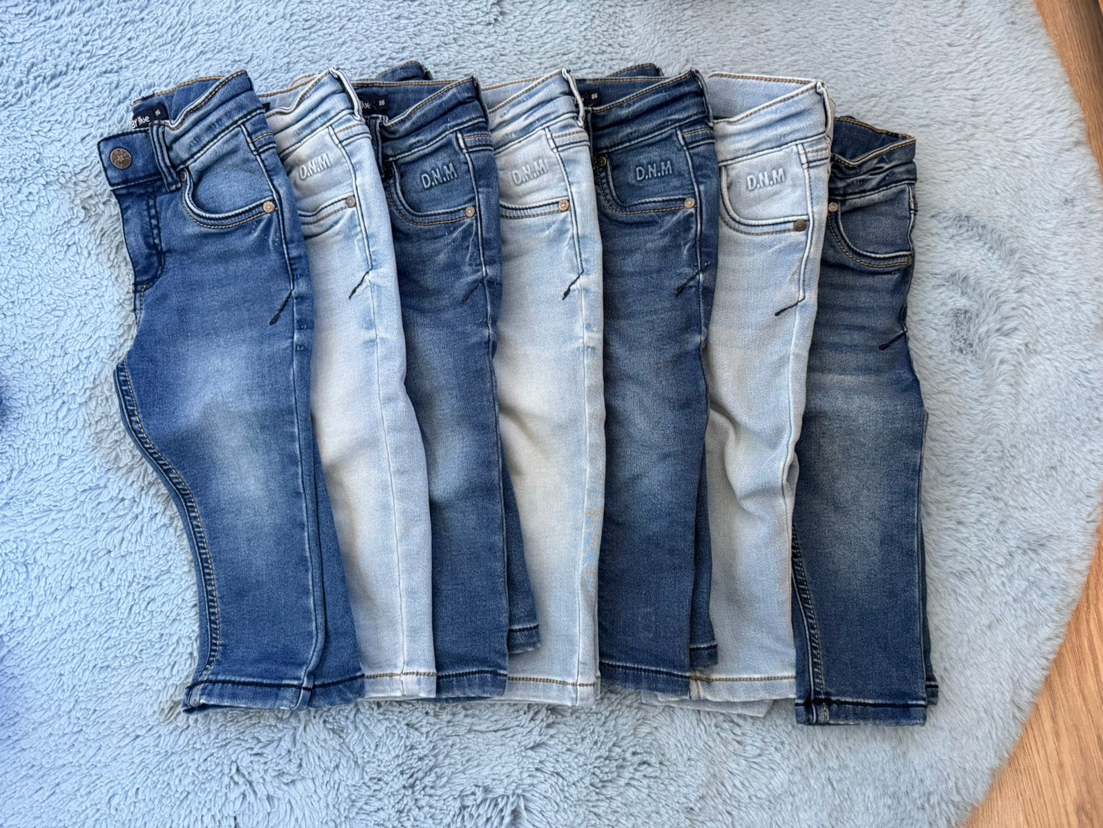 7 jongens jeans maat 86, Kinderen en Baby's, Babykleding | Maat 86, Ophalen of Verzenden, Zo goed als nieuw, Jongetje, Broekje