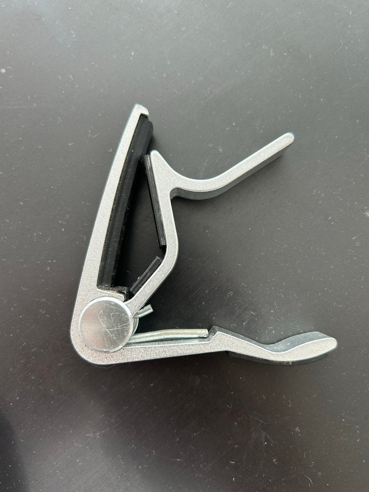 Jim Dunlop Capo voor gitaar - Zilverkleurig, Muziek en Instrumenten, Ophalen of Verzenden, Zo goed als nieuw, Overige typen
