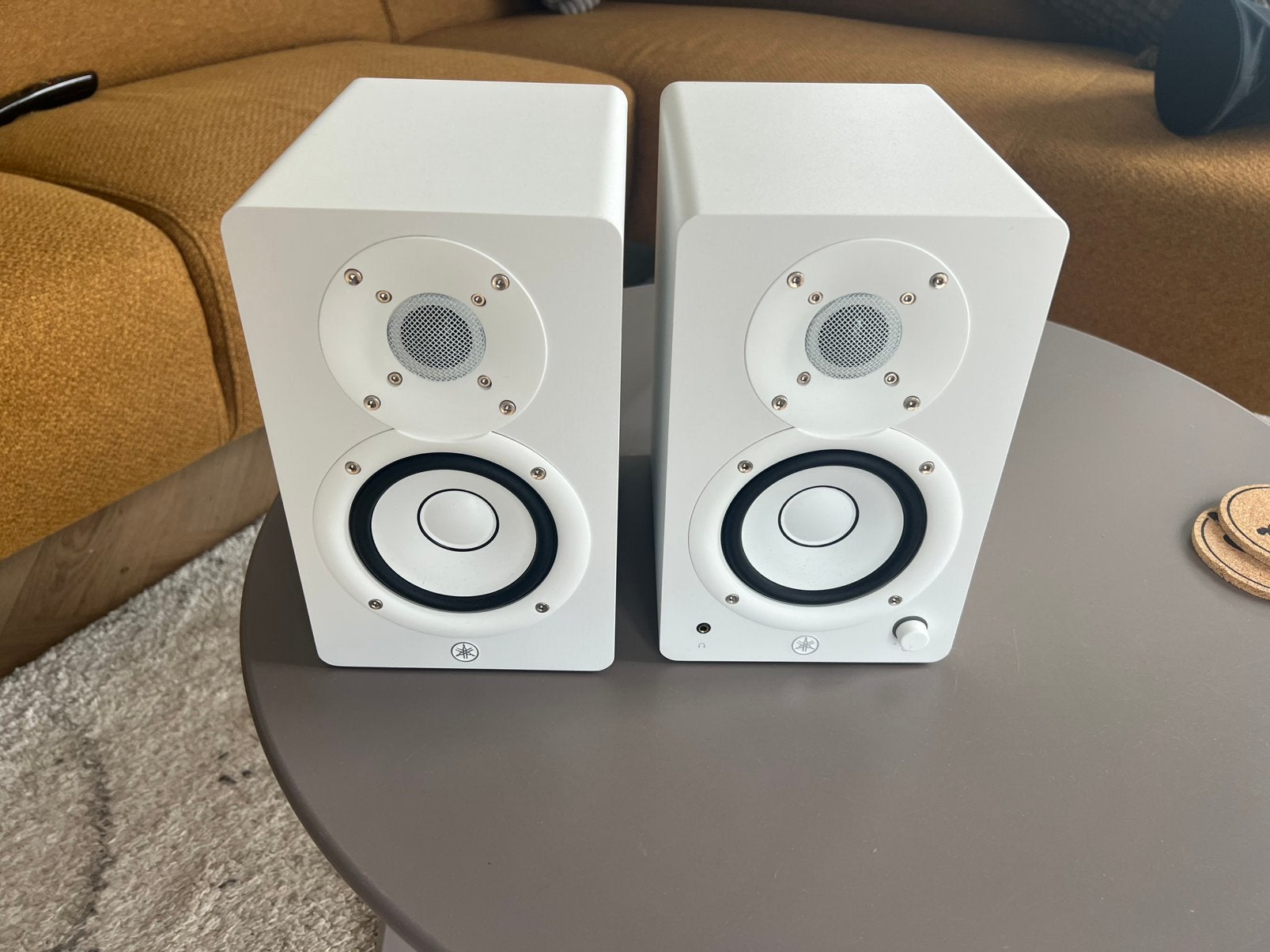 Yamaha hs4w