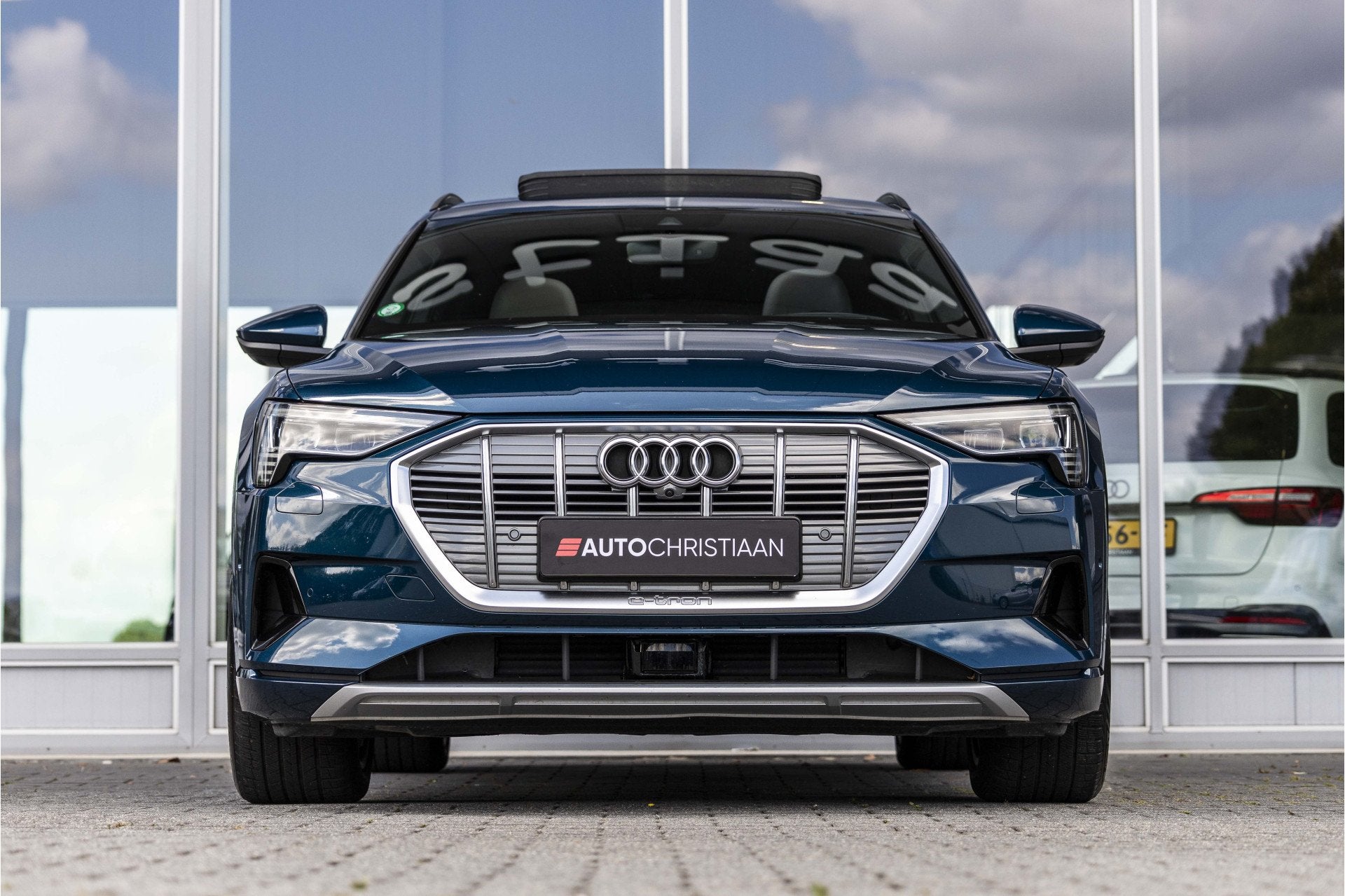 Audi e-tron e-tron 55 quattro advanced Pro Line Plus 95 kWh, 95 kWh, Blauw, 360 pk, Leder