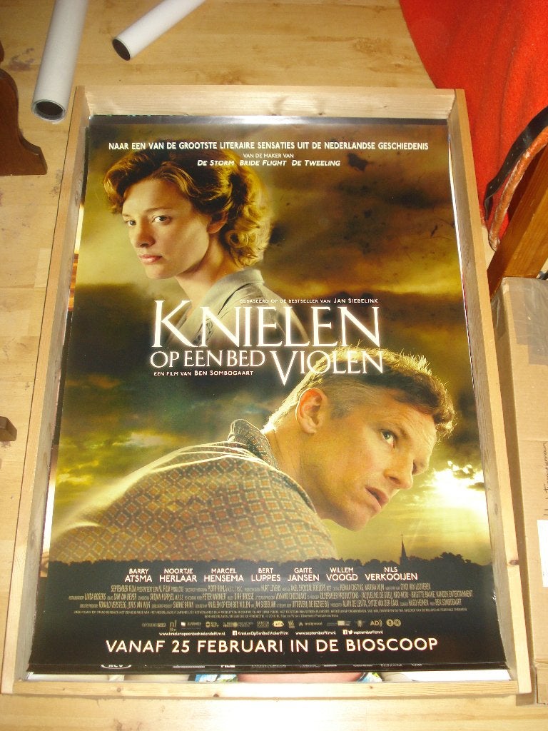 Knielen op een bed violen Filmposter, Verzamelen, Ophalen, Zo goed als nieuw, A1 t/m A3, Film en Tv