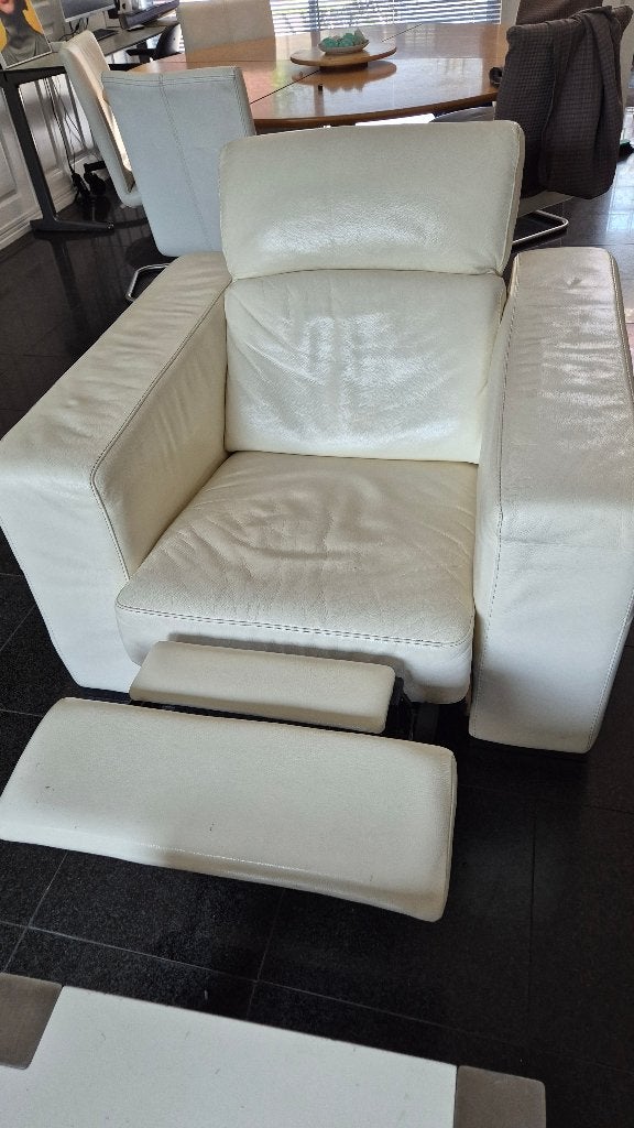 Relax fauteuil wit elektrisch uitschuifbaar, Ophalen, Wit, Leer, Zo goed als nieuw