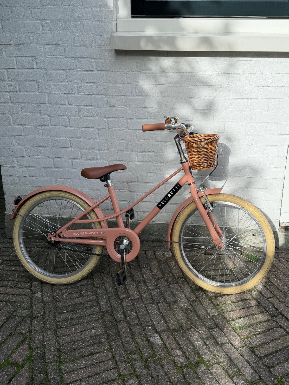 Veloretti kinderfiets - Roze met mandje, (Extra) lage instap, Velgrem, Zo goed als nieuw, Minder dan 47 cm