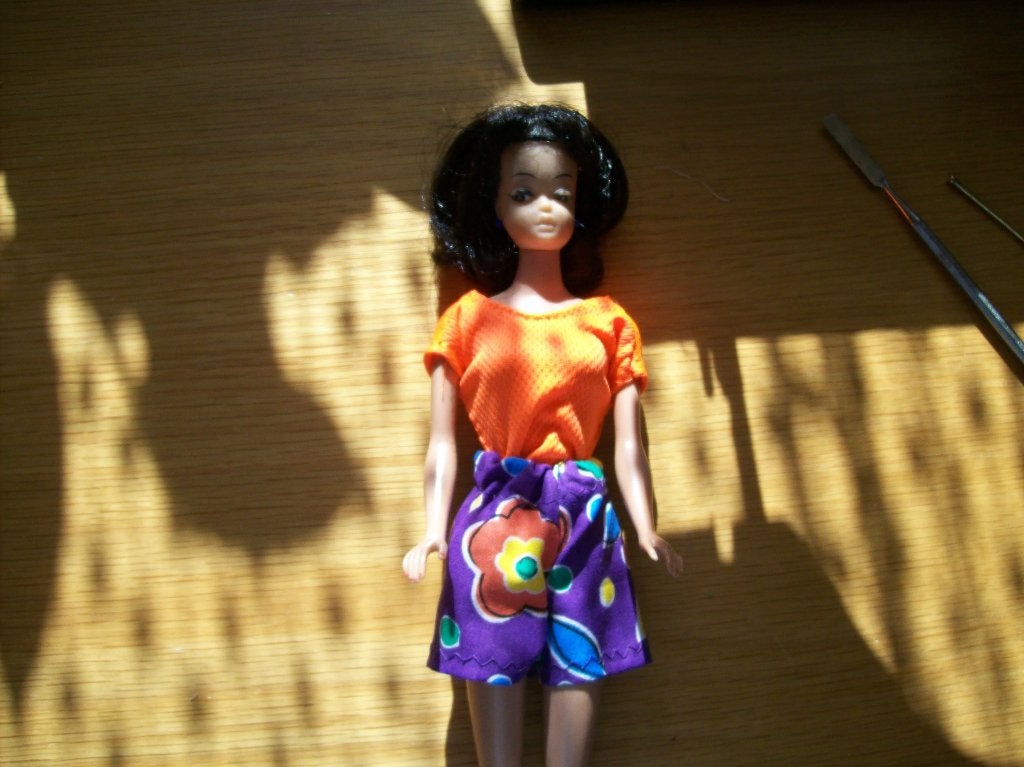 eigen gemaakte poppen kleertjes korte broekjes, Ophalen of Verzenden, Nieuw, Barbie