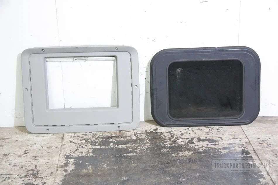 Volvo Body & Chassis Parts Dakluik Volvo FH, Ophalen, Gebruikt, Volvo