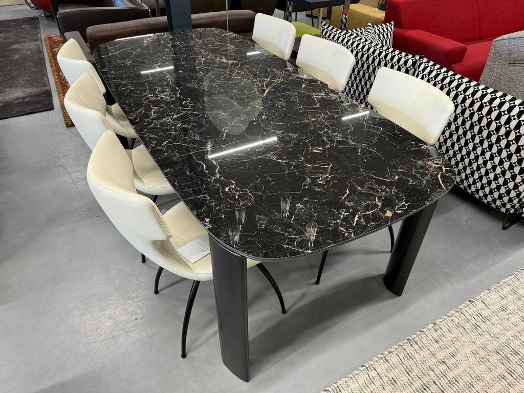 Nieuw Leolux Tico Eetkamertafel Ceramic Saint Laurent Tafel, Leolux, Harvink Jori Rolf Benz Design on Stock Eyye Montis, Rechthoekig