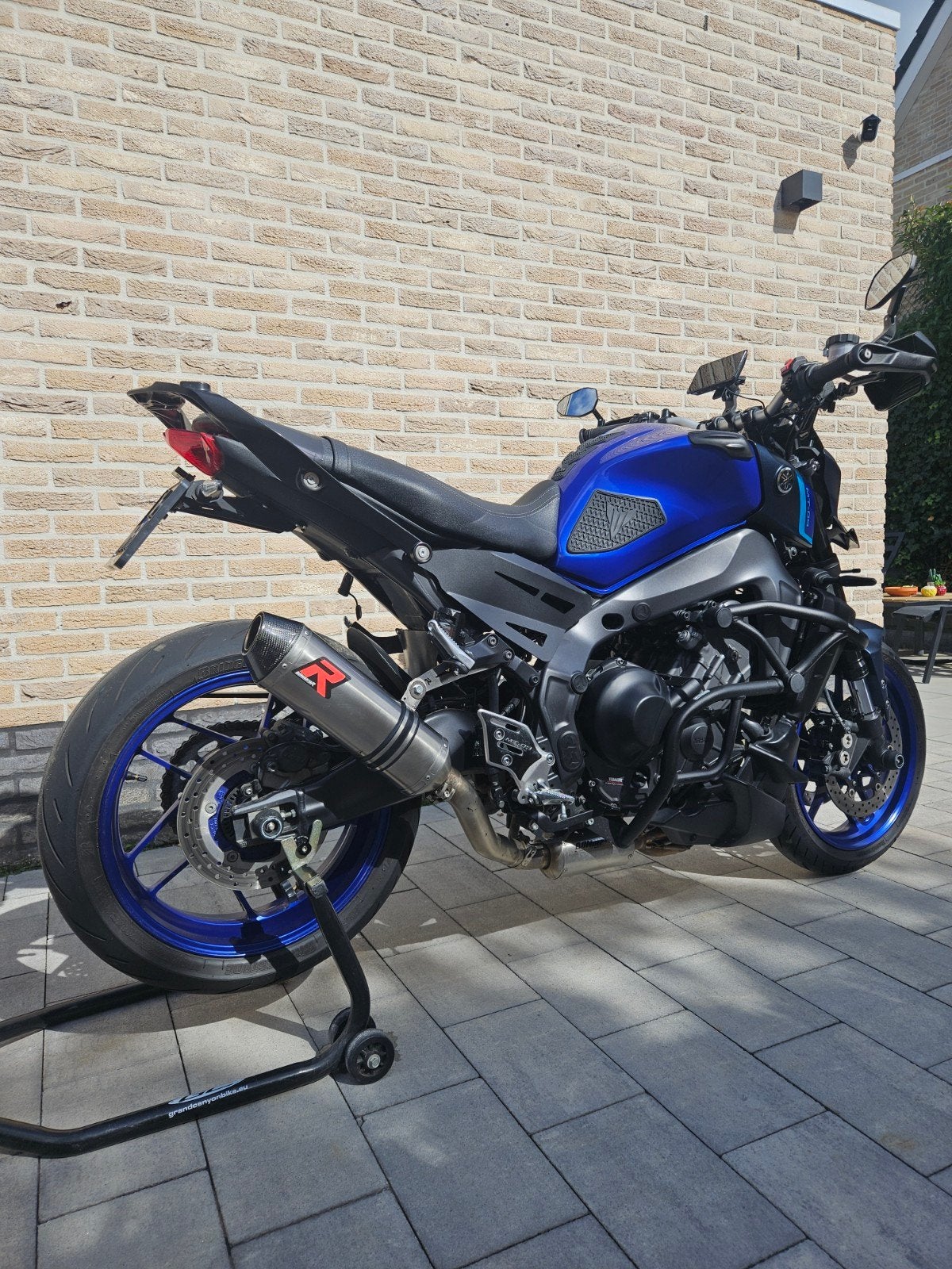 Laatste kans! Yamaha MT 09 | 2024 | 5.912 km | Garantie 2029, 890 cc, Motorrijbewijs A, Handvatverwarming, 3 cilinders