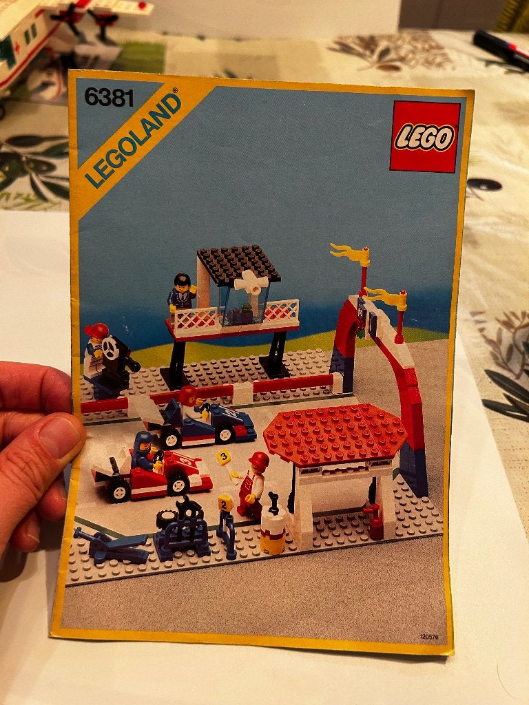 Lego Legoland 6381 Racebaan met Karts en Figuren, Lego, Ophalen of Verzenden, Zo goed als nieuw, Complete set