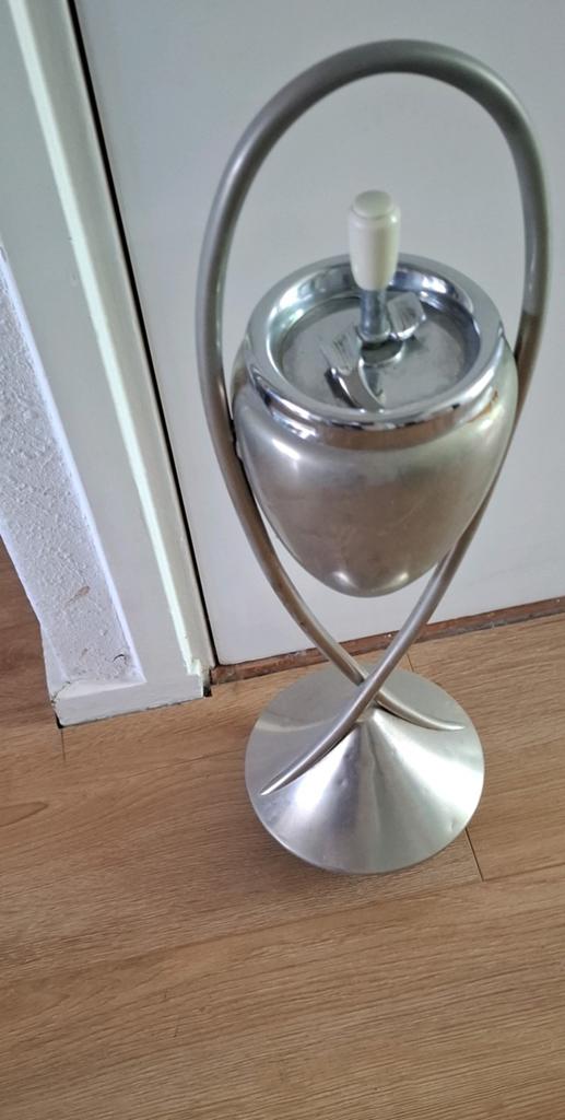 Vintage asbak op poot jaren 50/60, Ophalen of Verzenden