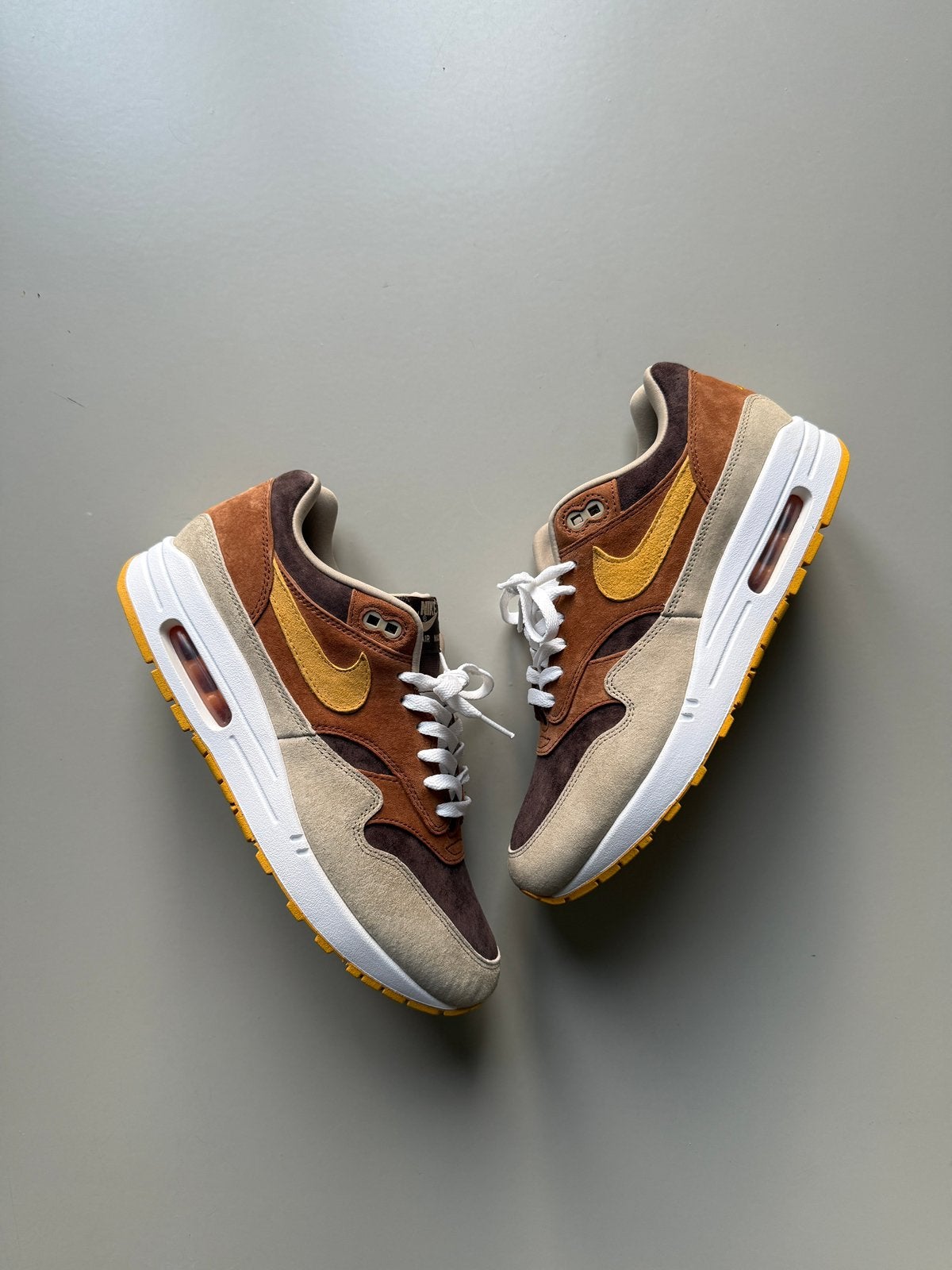 Air Max 1 Ugly Duck Pecan, Kleding | Heren, Schoenen, Ophalen of Verzenden, Nieuw, Overige kleuren