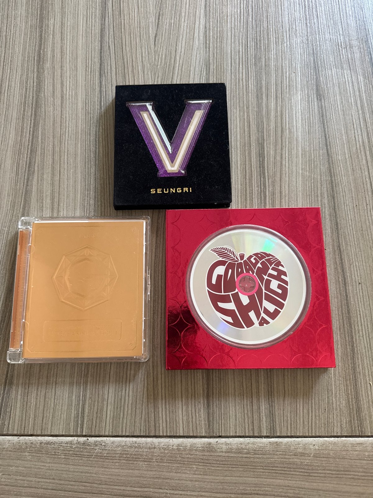 K-Pop CD's: Seungri, G-Dragon, Ophalen of Verzenden, Zo goed als nieuw, Album, Inclusief boekje