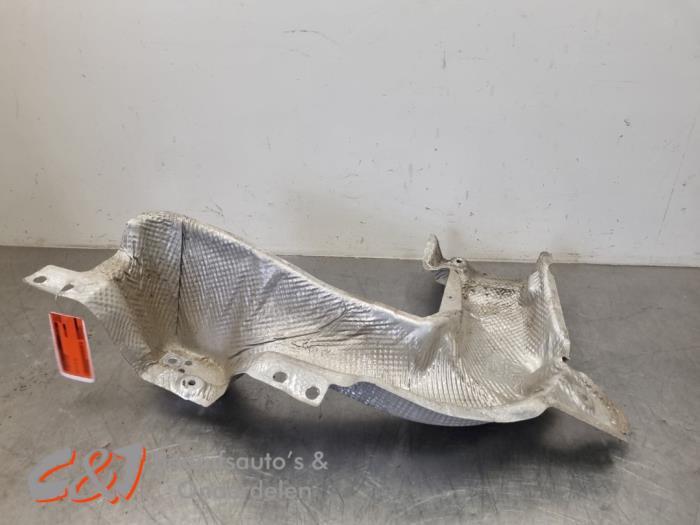 Hitteschild uitlaat van een Volkswagen Caddy, Gebruikt, -, Volkswagen, -