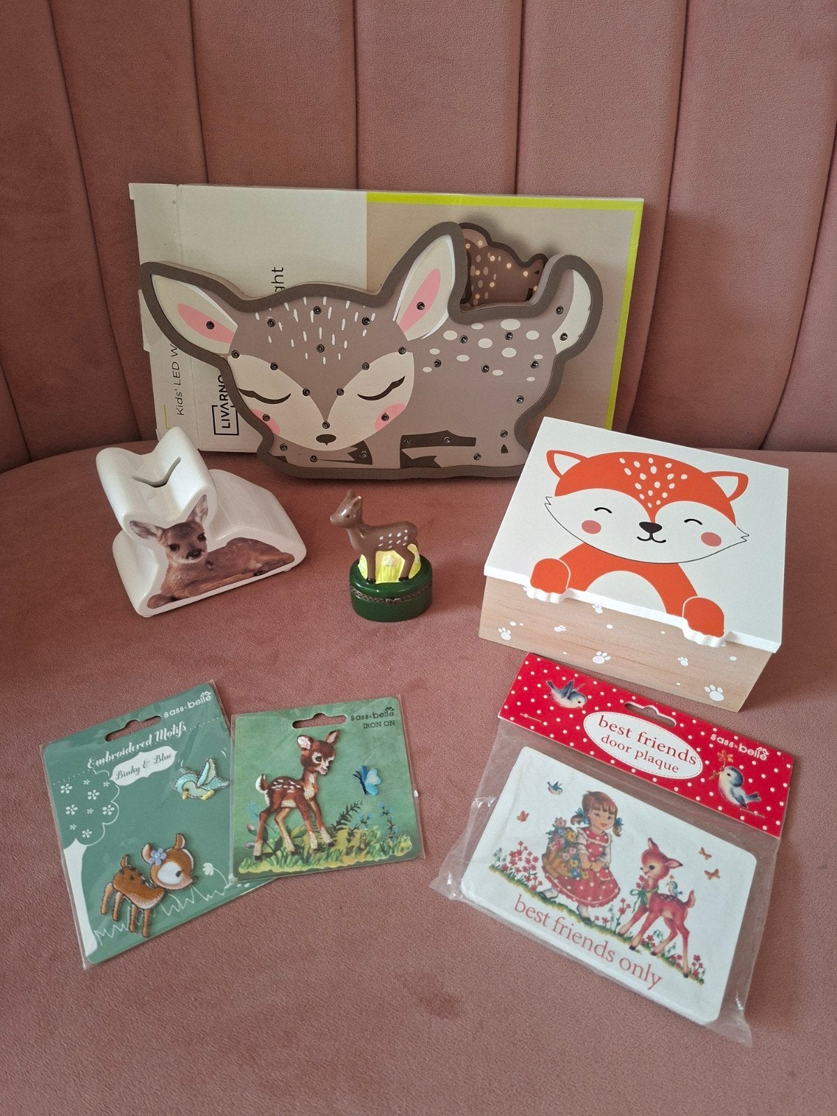 prachtig pakket met hertjes: lampje spaarpot doosje enz, Ophalen of Verzenden, Nieuw, Lamp