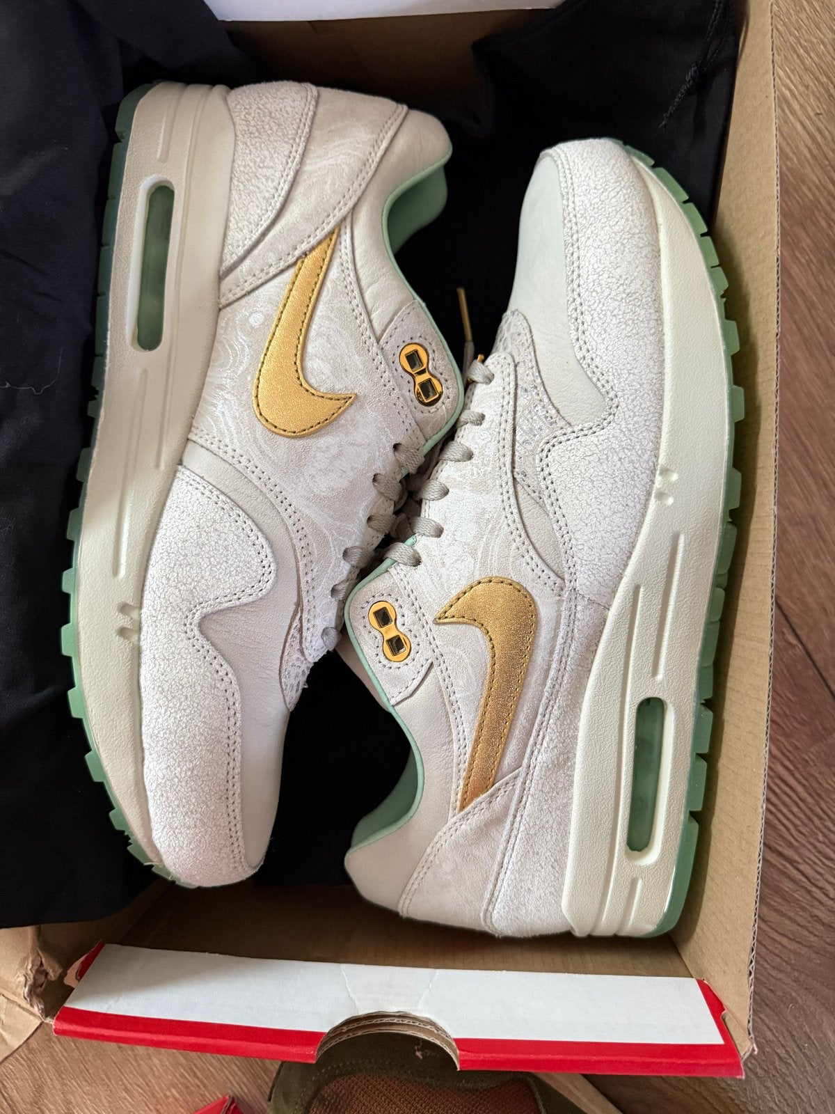 Nike Air Max 1 YOTH QS 'Year of the Horse'  maat 40,5, Ophalen of Verzenden, Nieuw, Beige, Sneakers of Gympen