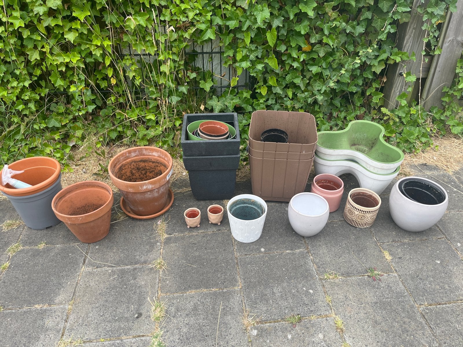 Gratis, Diverse bloempotten voor binnen en buiten, Tuin en Terras, Ophalen, Kunststof, Gebruikt, Binnen