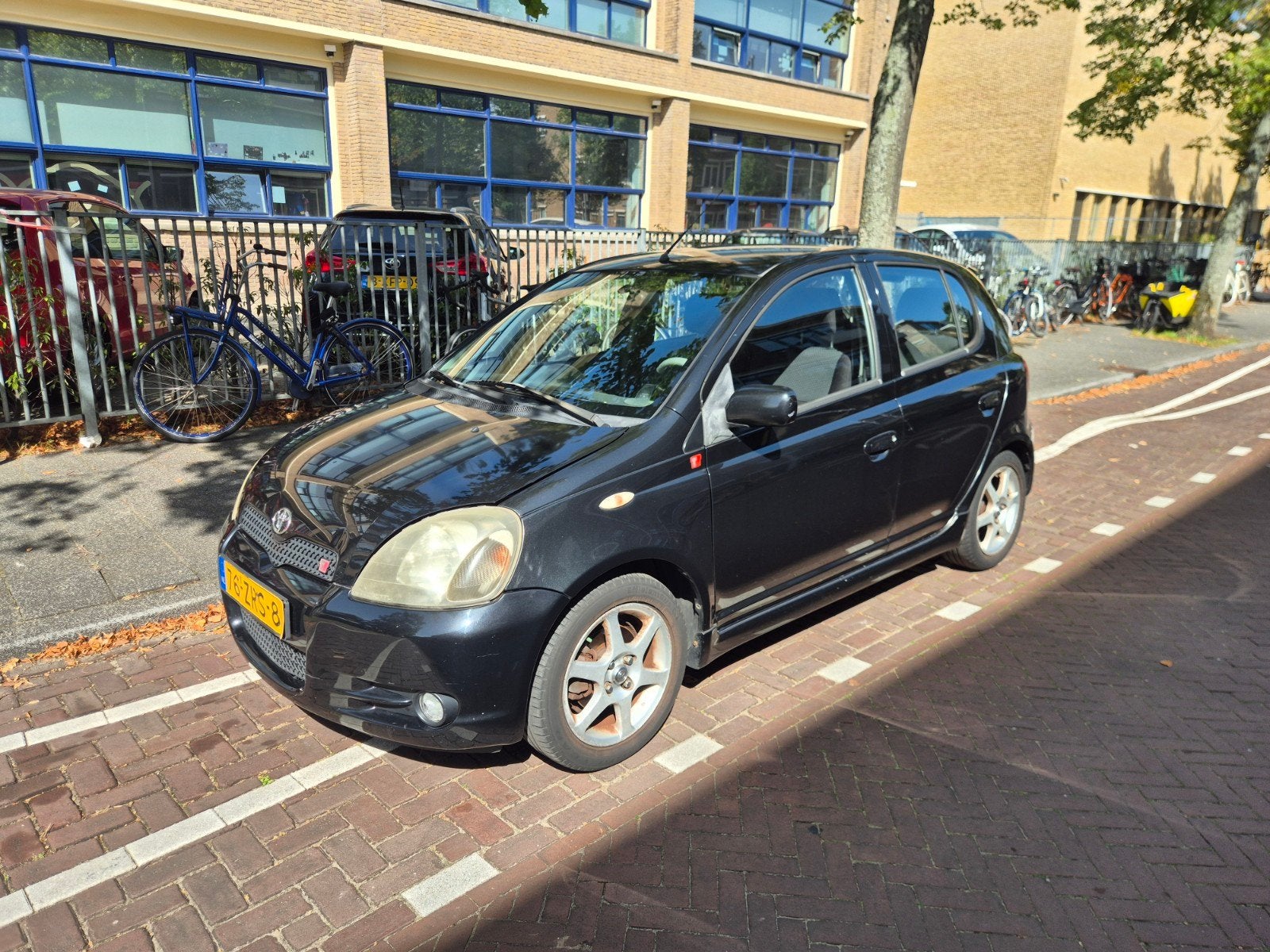 Toyota 1.5 T Sport 2002 148k km 106pk, Auto's, Voorwielaandrijving, 31 €/maand, 4 cilinders, 400 kg