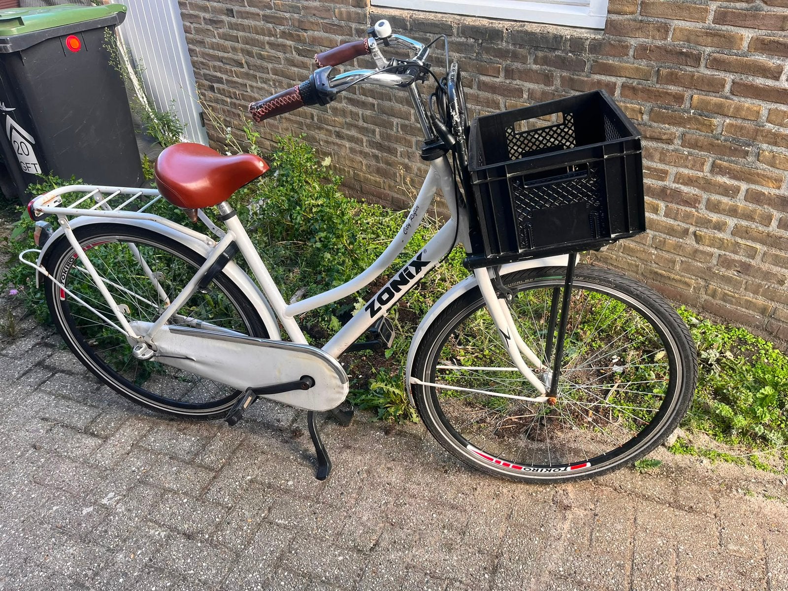 Zonix 28 inch Fiets met zwart krat, Ophalen, Terugtraprem, Gebruikt, Versnellingen