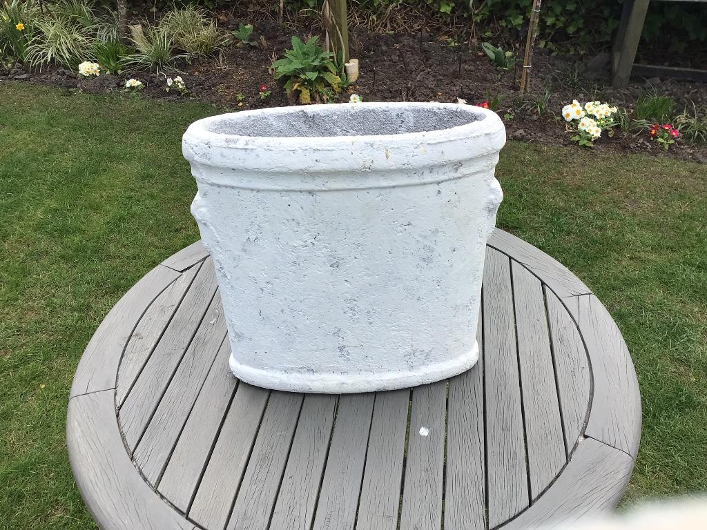 Hoge bloempot beton, Ophalen, Gebruikt, Rond, 40 cm of meer