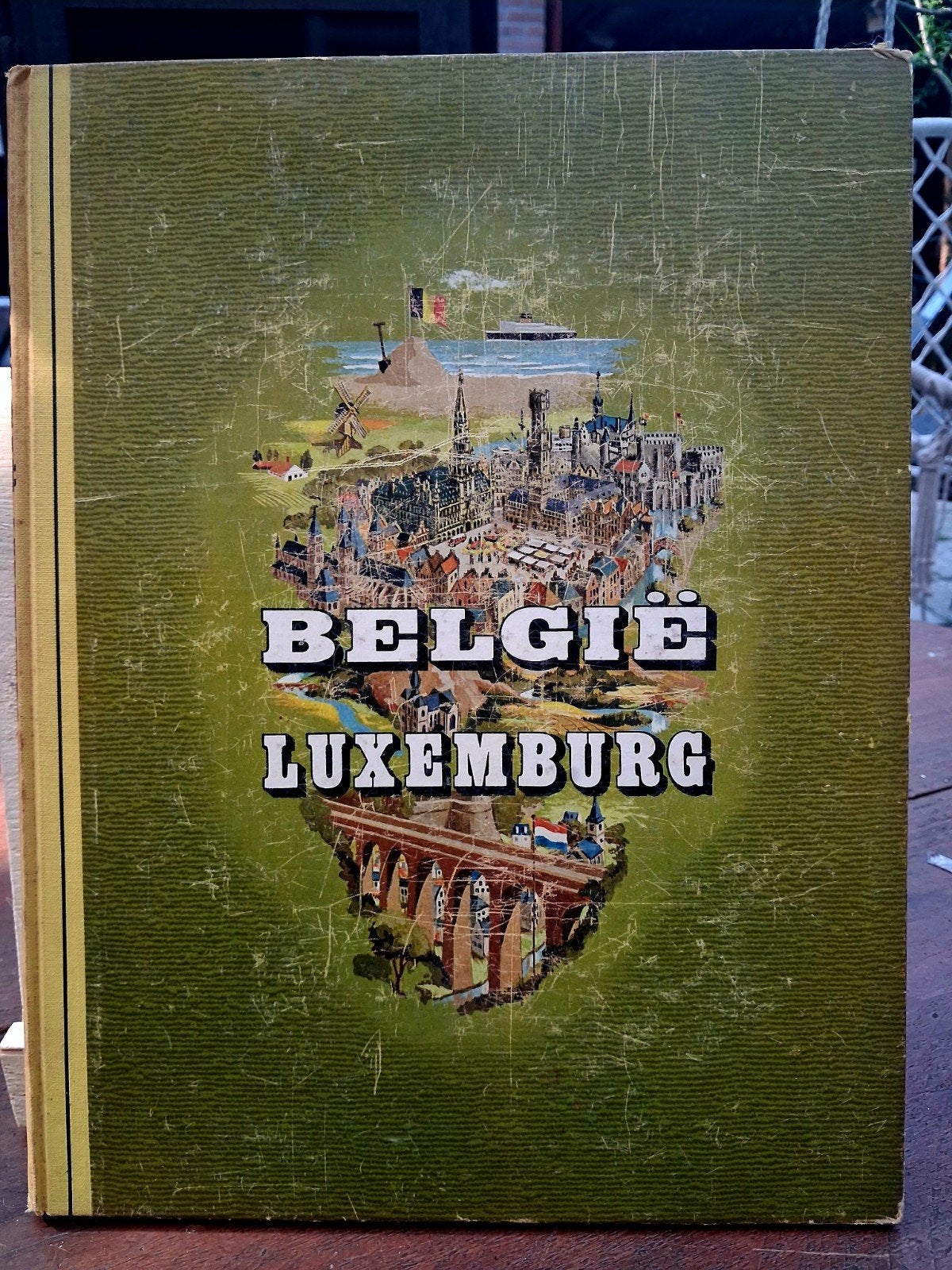 Vintage Douwe Egberts Plaatjesalbum: België - Luxemburg, Boeken, Ophalen of Verzenden, Gelezen, Douwe Egberts, Catalogus