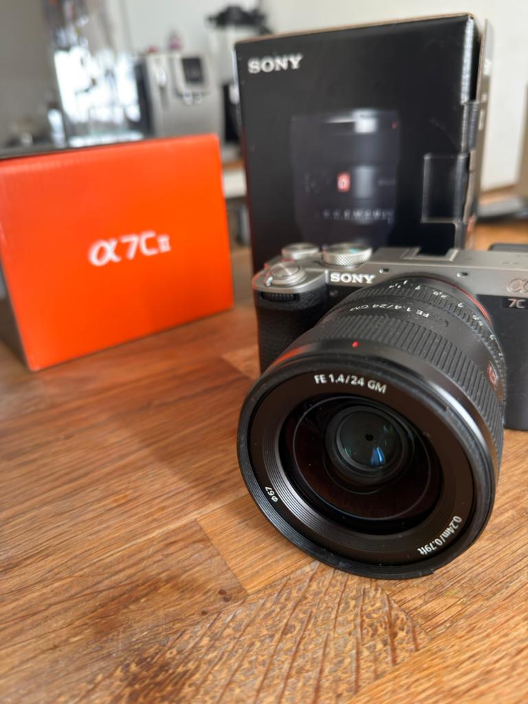 Sony A7C II + Sony 24mm f/1.4 GM | Complete Filmmaker Set, Ophalen, Zo goed als nieuw, Sony, Geen optische zoom