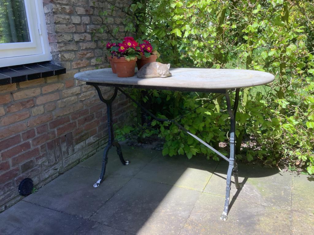 Tuintafel, Tuin en Terras, Tuintafels, Ophalen of Verzenden, Gebruikt, Ovaal, Metaal