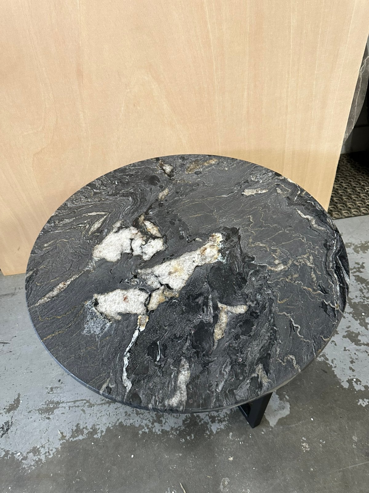 Prachtige kwartsieten ronde salontafel!, Ophalen, 50 tot 100 cm, Rond, Nieuw