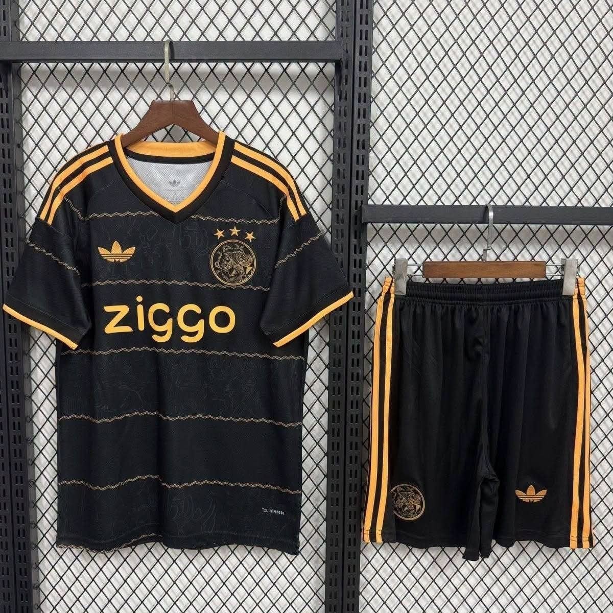 Ajax Thuisshirt en Broekje Set - Zwart/Goud, Ophalen of Verzenden, Nieuw