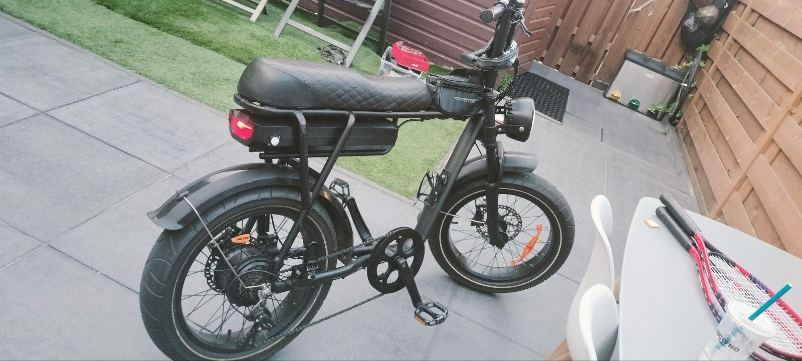 Zo goed als nieuwe EB 2 Pro Fatbike – 100% Legaal (25 km/h), Fietsen en Brommers, Brommers | Overige merken, Ophalen, Zo goed als nieuw
