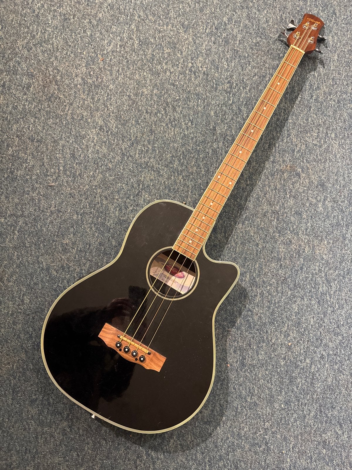 Stagg AB1006CE-BK Akoestische Basgitaar Zwart, Ophalen of Verzenden, Zo goed als nieuw, Akoestisch, 6-snarig