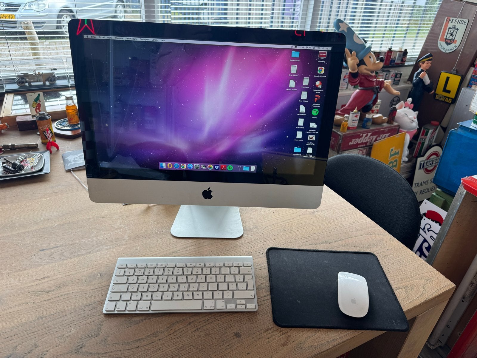 Apple iMac 21.5-inch (medio 2010) - OS X Yosemite, Computers en Software, Apple Desktops, Ophalen, Gebruikt, 2 tot 3 Ghz, IMac