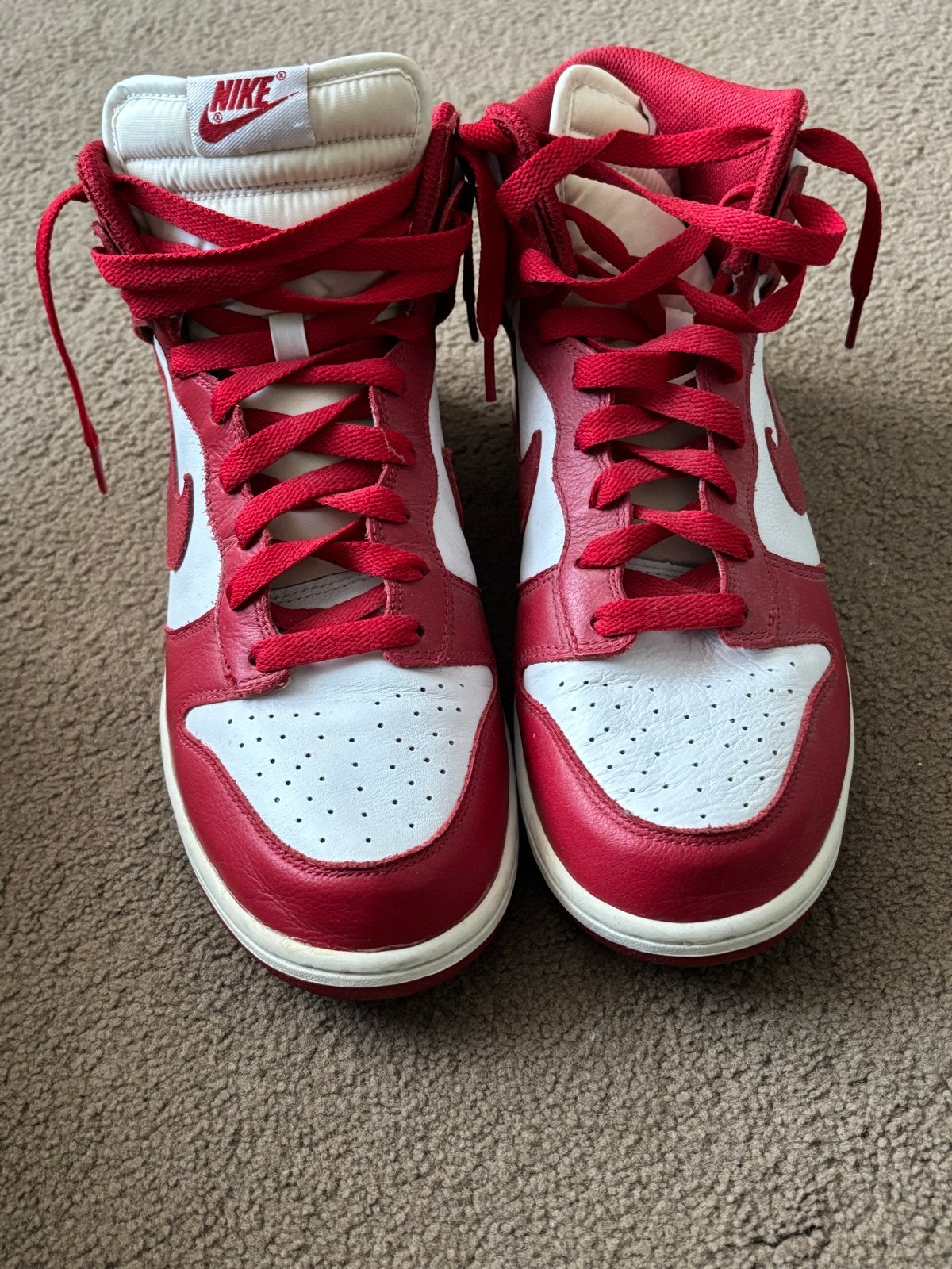 Nike Dunk High Red White Sneakers Maat 44,5, Ophalen of Verzenden, Zo goed als nieuw, Rood, Sneakers of Gympen