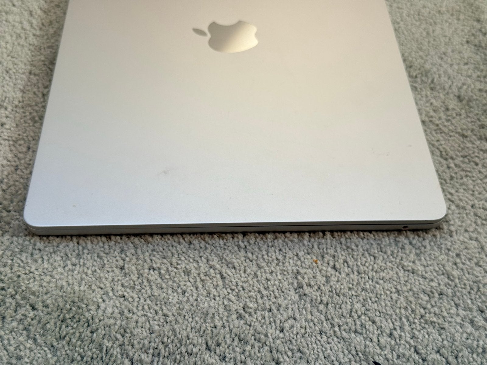 Foto 5 van MacBook Air 15" (2024) - 16GB/512GB SSD + Magic Mouse