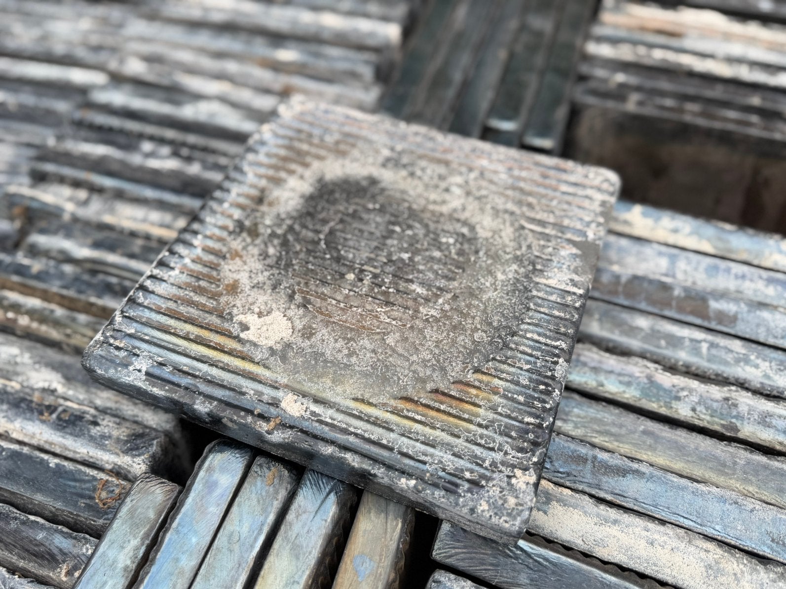 65m2 oude basalt tegels 20x20x2,5cm., Tuin en Terras, Tegels en Klinkers, Ophalen, Overige typen, Info@walstra.nl, Zo goed als nieuw