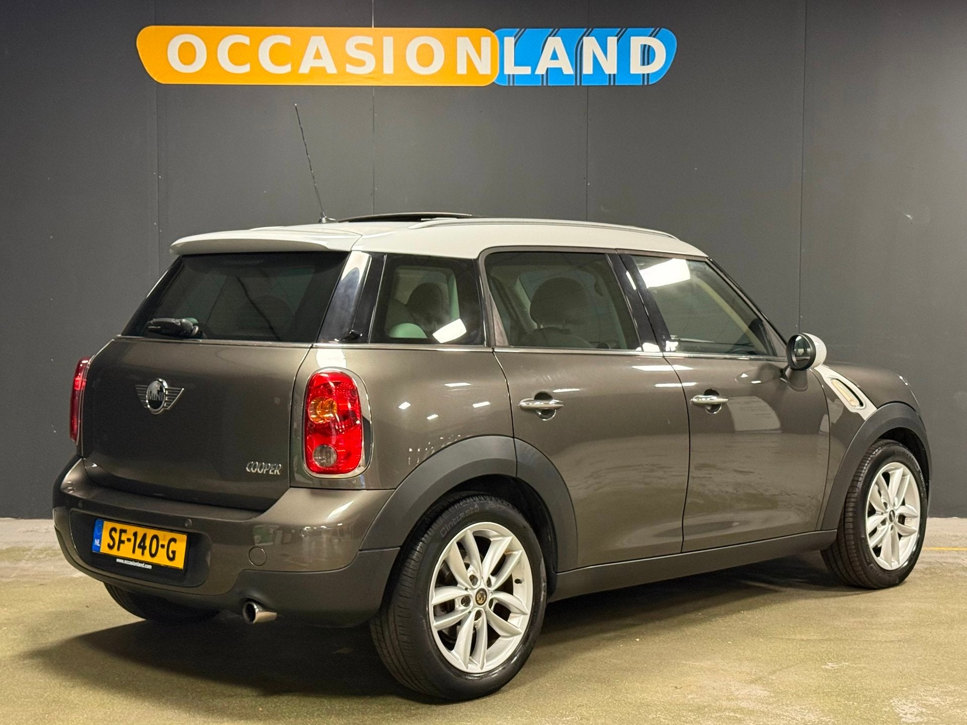 Mini Countryman 1.6 Cooper Chili|PANO|LEDER|BLUETOOTH|AIRCO|, Auto's, Mini, Euro 5, Gebruikt, Beige, 122 pk