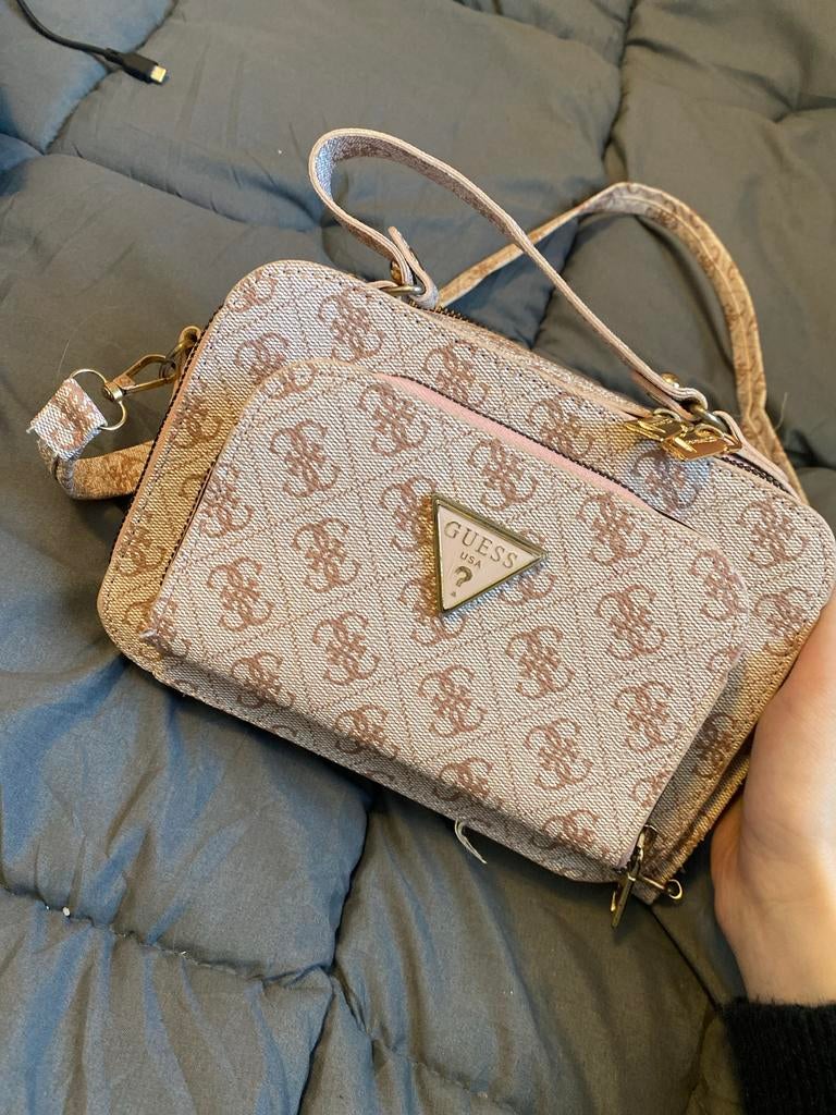 Guess schoudertasje - Zo goed als nieuw, Verzenden, Zo goed als nieuw, Beige, Schoudertasje