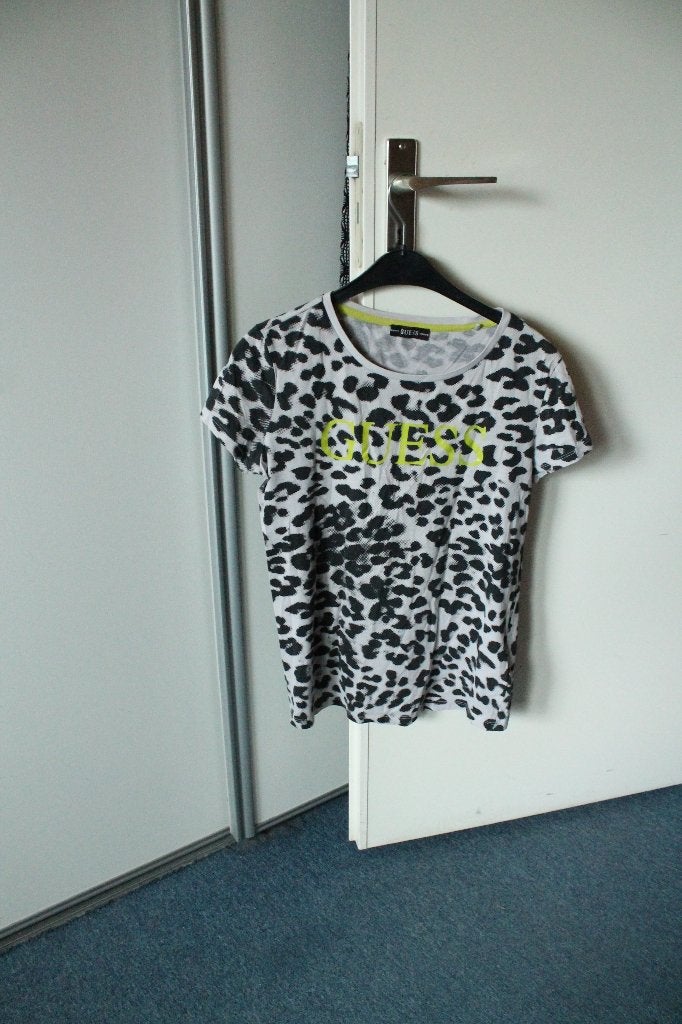 Shirt GUESS maat M, Maat 38/40 (M), Guess, Beige, Ophalen of Verzenden