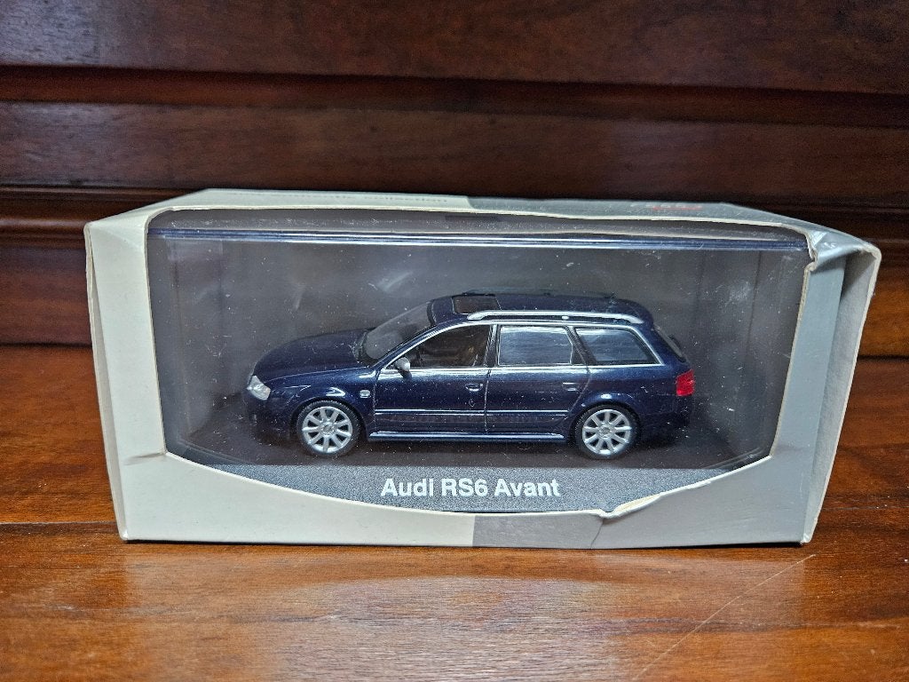 Minichamps Audi RS6 Avant 2002 1/43 in ovp, Ophalen of Verzenden, Zo goed als nieuw, Auto, MiniChamps
