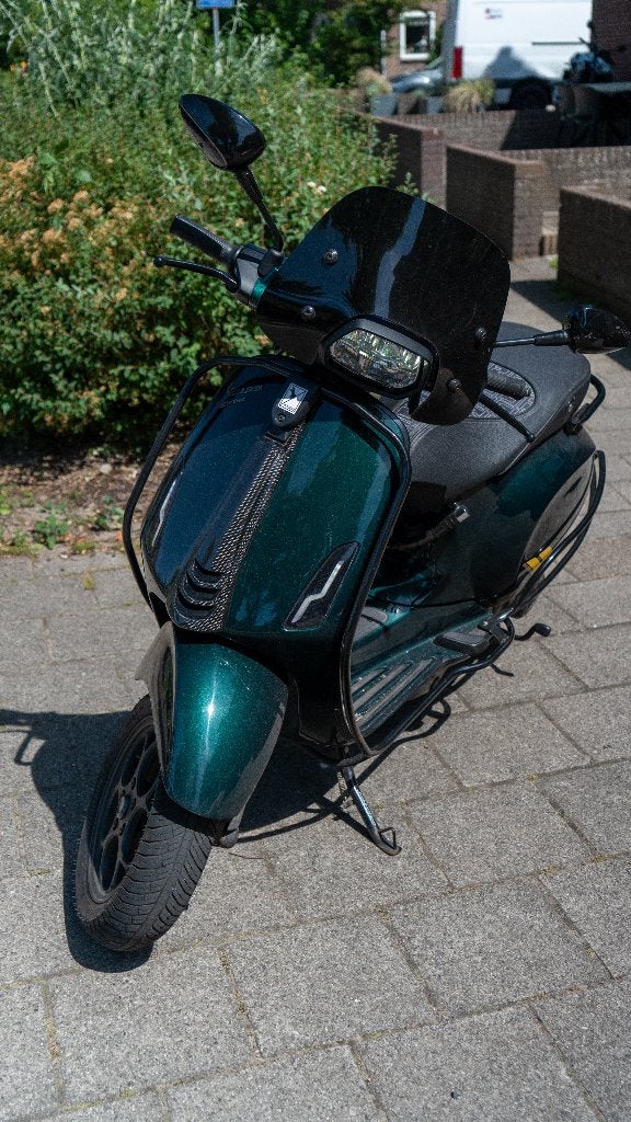 Vespa Sprint | Racing Sixties | 2021 | 24xxx | Akra, Fietsen en Brommers, Scooters | Vespa, Ophalen, Gebruikt, Maximaal 45 km/u